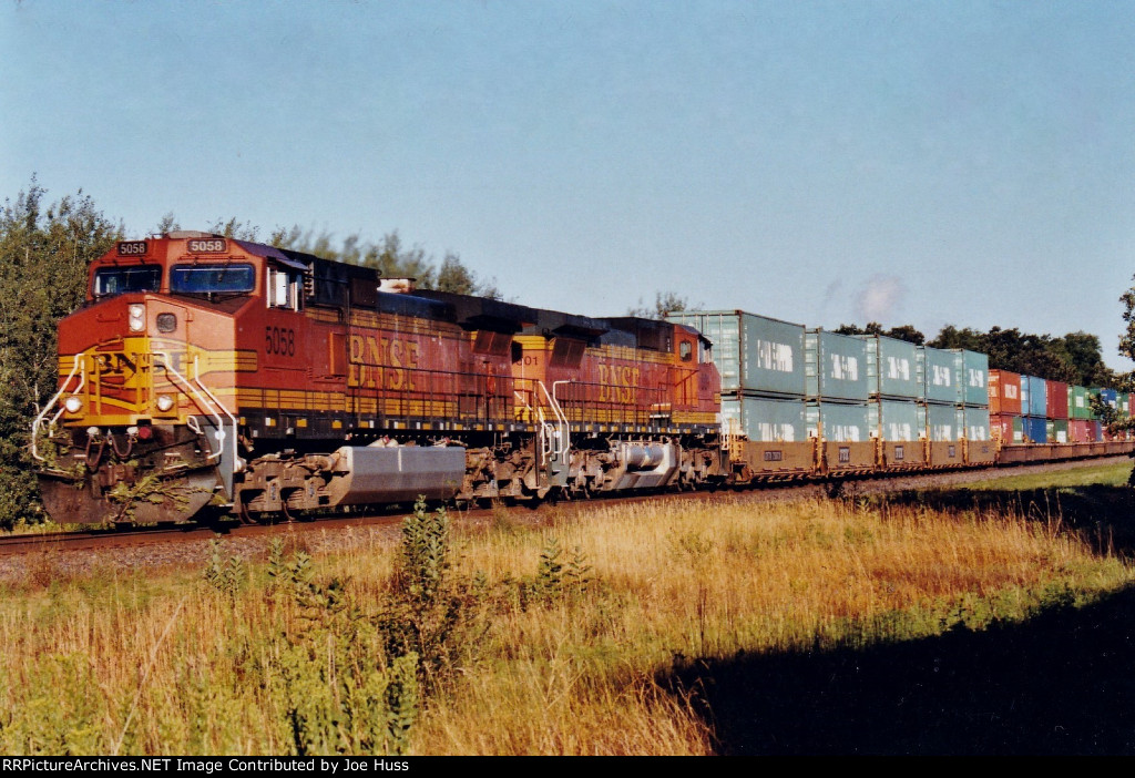 BNSF 5058 East